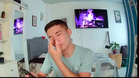 little andy  online show from November 4, 6:51 pm