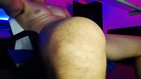 Snapshot of fernandoquindiano chatting on December 15, 3:22 am Samuel online show from December 15, 3:22 am