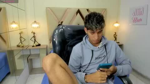 FER PHOENIX online show from February 27, 3:28 am