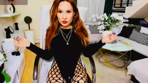 Snapshot of fetishfantasyeve chatting on June 15, 5:37 pm Fetishfantasyme my X online show from June 15, 5:37 pm