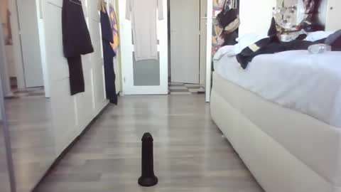 Snapshot of fetishman84 chatting on February 24, 9:53 am fetishman84 online show from February 24, 9:53 am