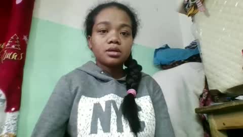 fetranialdy online show from November 18, 4:06 am