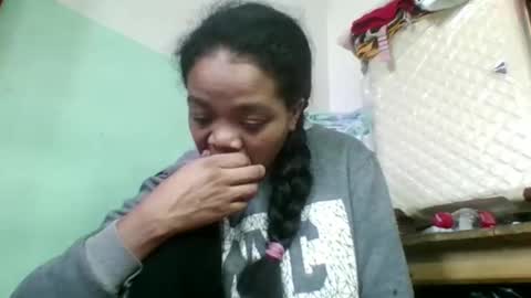 fetranialdy online show from November 19, 4:34 am