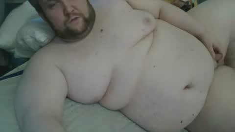 Snapshot of fettebifotze28h chatting on June 16, 8:00 pm Cow Sow online show from June 16, 8:00 pm