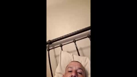 Snapshot of ffg93822 chatting on December 4, 7:17 am ffg93822 online show from December 4, 7:17 am