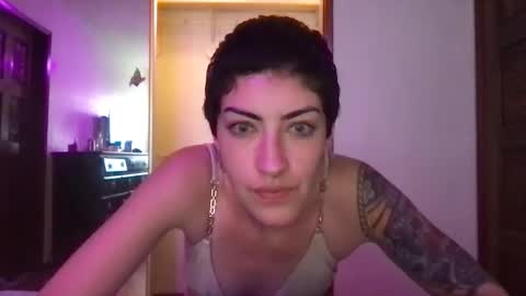 Snapshot of fgsammie chatting on September 16, 8:54 pm fgsammie online show from September 16, 8:54 pm