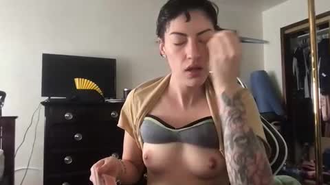 Snapshot of fgsammie chatting on December 13, 7:53 pm fgsammie online show from December 13, 7:53 pm