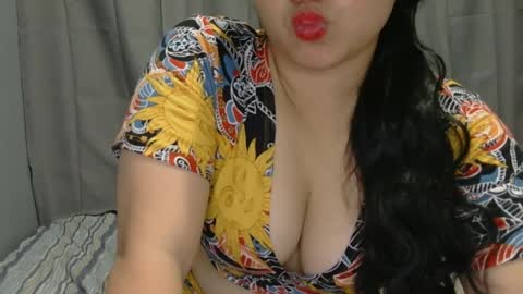 fhwilloughbyxx online show from April 7, 6:36 am