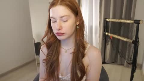 Snapshot of fiamoor chatting on November 1, 10:50 am Fia online show from November 1, 10:50 am