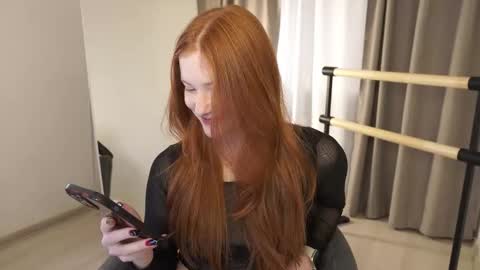 Snapshot of fiamoor chatting on November 8, 11:32 am Fia online show from November 8, 11:32 am