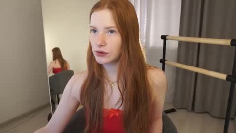 Snapshot of fiamoor chatting on November 17, 11:27 am Fia online show from November 17, 11:27 am