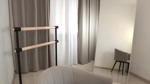 Snapshot of fiamoor chatting on November 26, 9:43 am Fia online show from November 26, 9:43 am