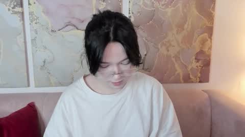 fiamoory online show from February 8, 1:20 am