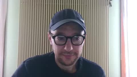 Snapshot of fiat312ccccc chatting on February 24, 8:01 am marco online show from February 24, 8:01 am