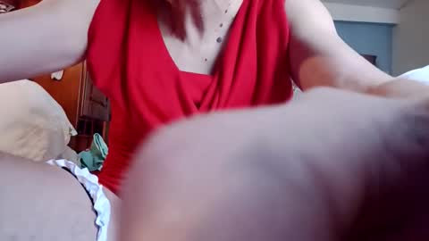 Snapshot of fifi010203 chatting on October 30, 1:12 pm fifi010203 online show from October 30, 1:12 pm