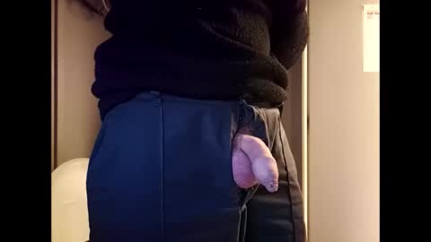 Snapshot of fifi010203 chatting on November 26, 4:08 pm fifi010203 online show from November 26, 4:08 pm