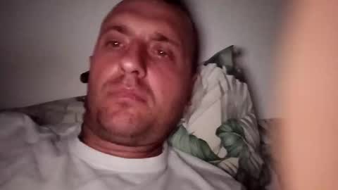 Snapshot of figonik chatting on December 21, 8:16 pm Nick online show from December 21, 8:16 pm