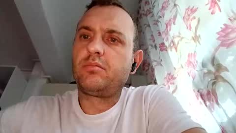 Snapshot of figonik chatting on January 12, 5:56 am Nick online show from January 12, 5:56 am