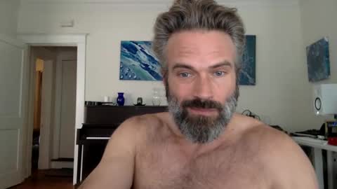 Snapshot of fillmychamber chatting on October 7, 5:54 pm fillmychamber online show from October 7, 5:54 pm