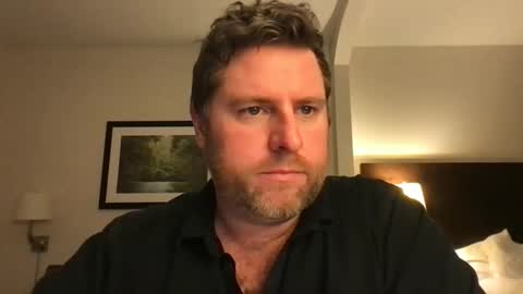 Snapshot of filmguy10 chatting on February 20, 7:10 am filmguy10 online show from February 20, 7:10 am