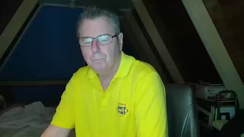 finderfiner online show from October 15, 8:14 am