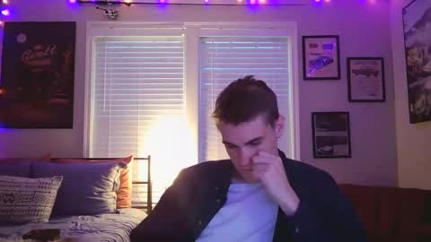 Snapshot of finnabun33 chatting on March 11, 11:37 pm Jake I am Bicurious online show from March 11, 11:37 pm