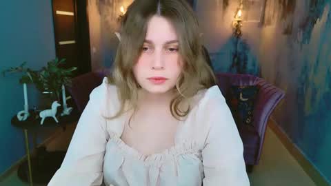 fiora online show from February 23, 8:17 am