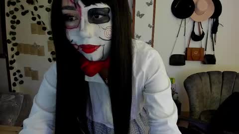 Snapshot of fiore_sanz chatting on October 18, 3:09 am online show from October 18, 3:09 am