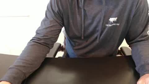 USAUSA online show from April 3, 12:36 pm