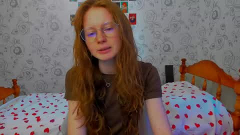 fire_luna online show from May 5, 10:01 am