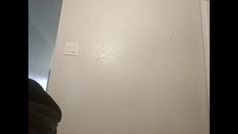 firechick1111 online show from April 18, 9:37 pm