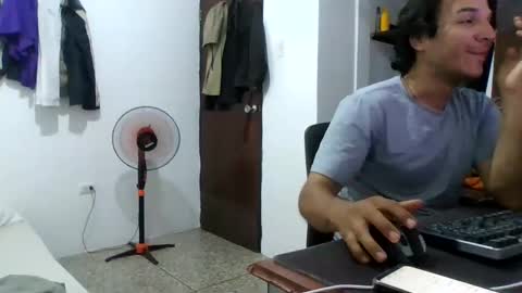 Snapshot of firefeelings chatting on December 29, 10:03 pm Ricardo online show from December 29, 10:03 pm