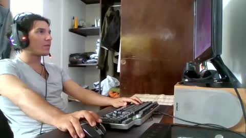 Snapshot of firefeelings chatting on January 3, 4:59 pm Ricardo online show from January 3, 4:59 pm