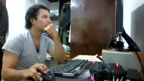 Snapshot of firefeelings chatting on January 3, 10:51 pm Ricardo online show from January 3, 10:51 pm