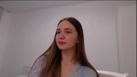 fireflies_fly_ online show from March 6, 7:32 pm