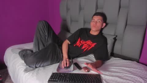 Snapshot of fireguy_99 chatting on December 22, 8:39 pm Nicolas online show from December 22, 8:39 pm