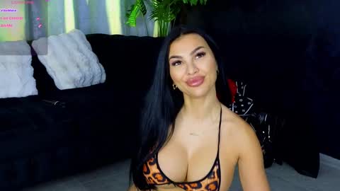 Snapshot of firesbomb777 chatting on January 27, 5:25 am Fires Bomb 777 online show from January 27, 5:25 am