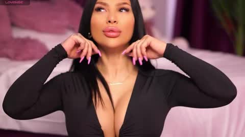 Snapshot of firesbomb777 chatting on February 23, 7:55 am Fires Bomb 777 online show from February 23, 7:55 am