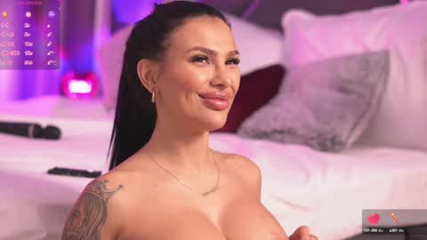 Snapshot of firesbomb777 chatting on February 26, 12:47 pm Fires Bomb 777 online show from February 26, 12:47 pm