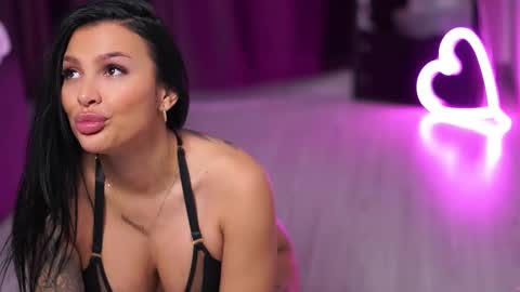 Snapshot of firesbomb777 chatting on February 27, 10:37 am Fires Bomb 777 online show from February 27, 10:37 am