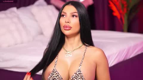 Snapshot of firesbomb777 chatting on March 4, 7:19 am Fires Bomb 777 online show from March 4, 7:19 am