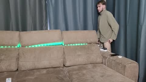 ALICESTEVEVECTOR pvt open  online show from December 5, 7:05 am