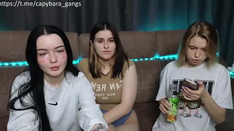 ALICESTEVEVECTOR pvt open  online show from December 7, 9:28 am