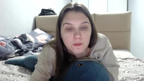 Snapshot of firststarsara chatting on February 19, 7:05 pm Sara online show from February 19, 7:05 pm