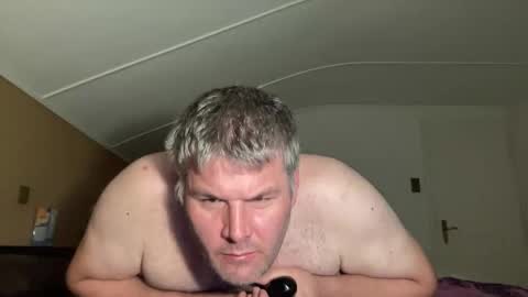 fistme33 online show from October 12, 5:45 pm