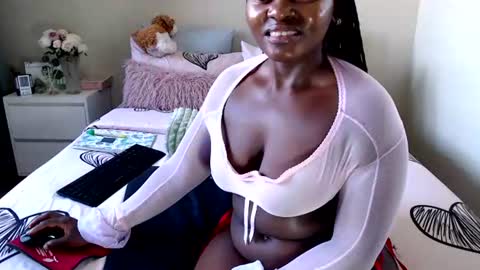 fitblair66_ online show from June 18, 7:41 am