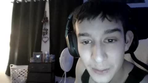 fitboi321 online show from April 18, 5:00 am