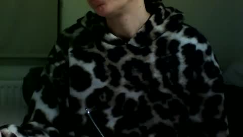 Snapshot of fitbut chatting on February 4, 8:28 pm Fitbut online show from February 4, 8:28 pm