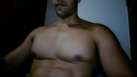 Snapshot of fitchestabs_69 chatting on July 5, 10:28 pm fitchestabs_69 online show from July 5, 10:28 pm