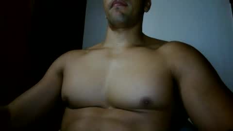 Snapshot of fitchestabs_69 chatting on July 8, 9:19 pm fitchestabs_69 online show from July 8, 9:19 pm